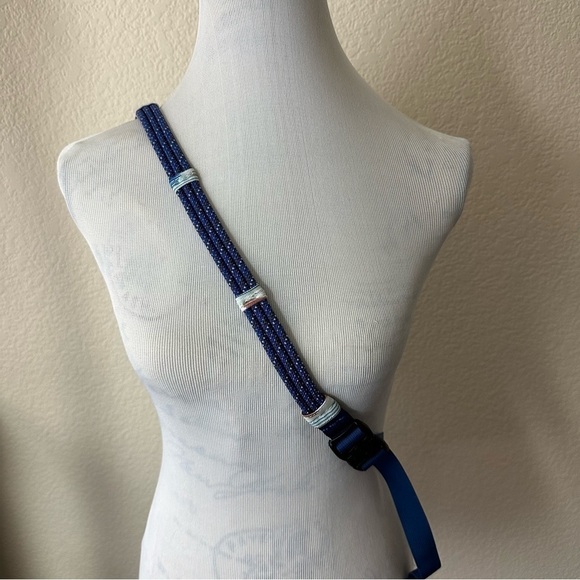 Kavu Rope Sling Bag River Ikat Canvas Shoulder Handbag Purse Travel NEW - Picture 5 of 10